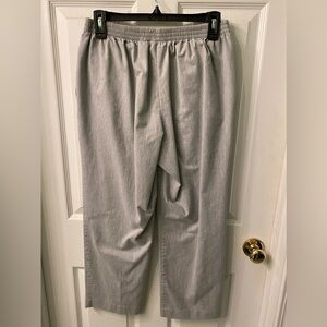 Alfred Dunner gray size 8 slacks